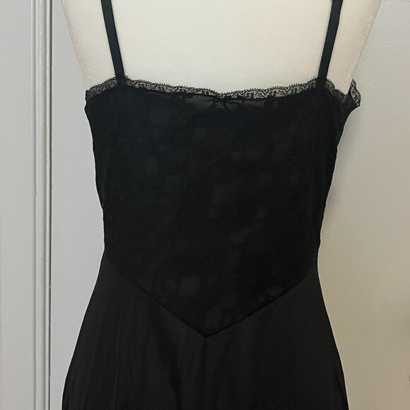 Vintage 1960s Black Slip with Lace Top and Bottom, Size Medium - Picture 3 of 7